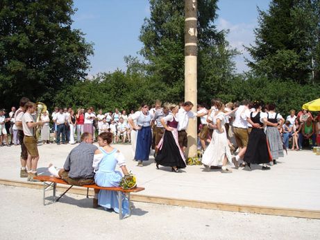 Austanzen