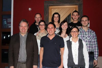 Die alte und neue Vorstandschaft des Kirwaverein Wolfsbach mit vorne links Bürgermeister und Neumitglied Markus Dollacker, daneben 1. Vorsitzender Torsten Donhauser und 2, Vorsitzende Sonja Senft. Die alte und neue Vorstandschaft des Kirwaverein Wolfsbach mit vorne links Bürgermeister und Neumitglied Markus Dollacker, daneben 1. Vorsitzender Torsten Donhauser und 2, Vorsitzende Sonja Senft.