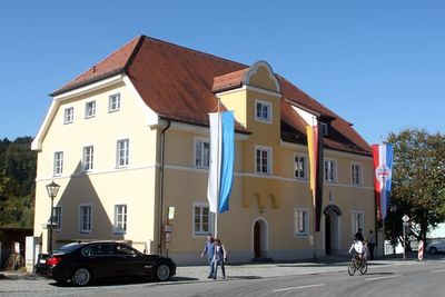 Das sanierte Rathaus.